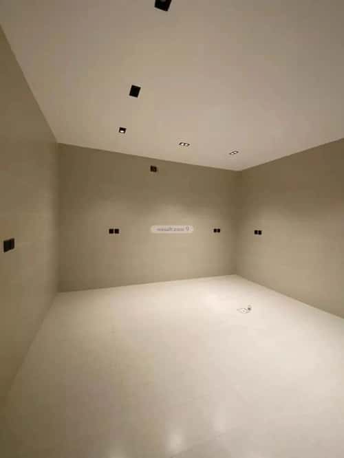 Floor 196 SQM with 5 Bedrooms Al-Khaleej, East Riyadh, Riyadh