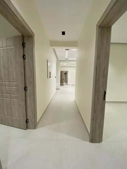 Floor 196 SQM with 5 Bedrooms Al-Khaleej, East Riyadh, Riyadh