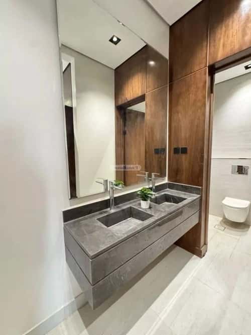 Floor 183 SQM with 6 Bedrooms Al-Muanisiyah, East Riyadh, Riyadh