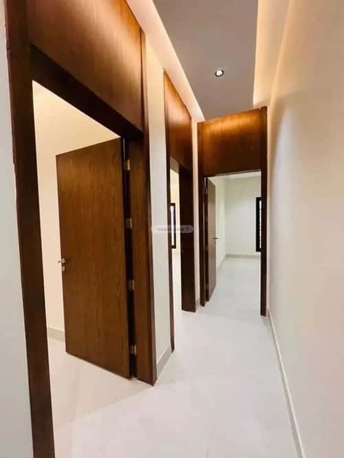 شقة 234 متر مربع ب 7 غرف الربيع، خميس مشيط