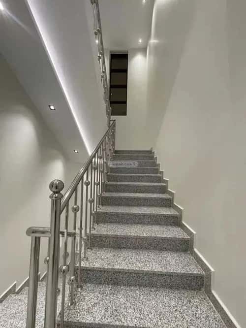 Apartment 338 SQM with 8 Bedrooms Al-Wurud, Khamis Mushait