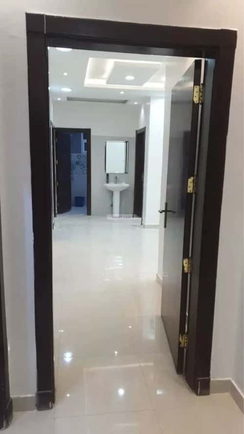 شقة 575 متر مربع ب 4 غرف عكاظ، جنوب الرياض، الرياض
