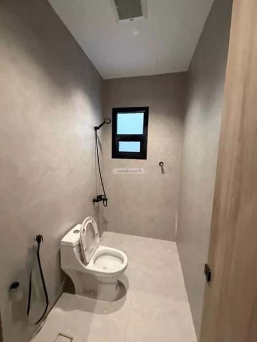 Floor 170 SQM with 4 Bedrooms Al-Janadriyah, East Riyadh, Riyadh