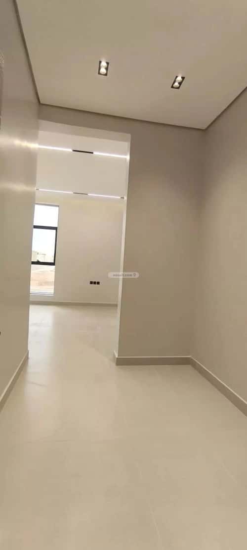 فيلا 240 متر مربع جنوبية على شارع 18م المعيزيلة، شرق الرياض، الرياض
