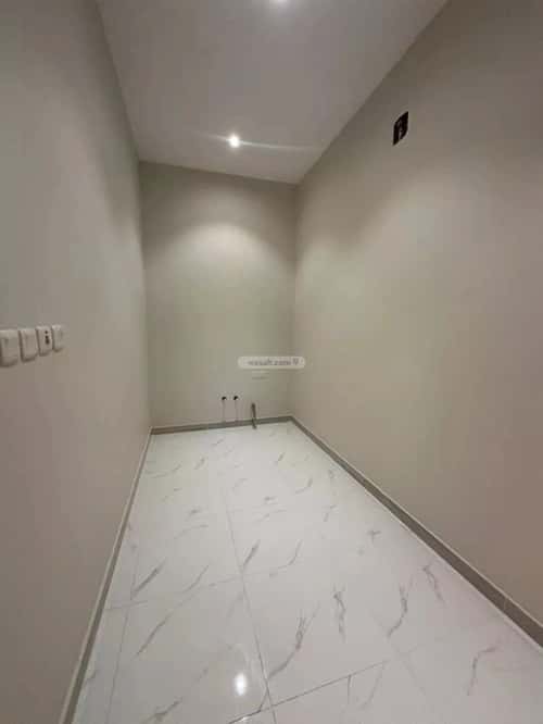 Floor 338 SQM with 4 Bedrooms Al Bayan, East Riyadh, Riyadh