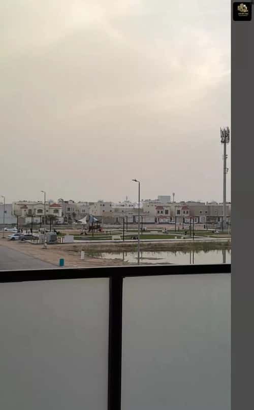 فيلا 312 متر مربع جنوبية على شارع 20م الصواري، الخبر