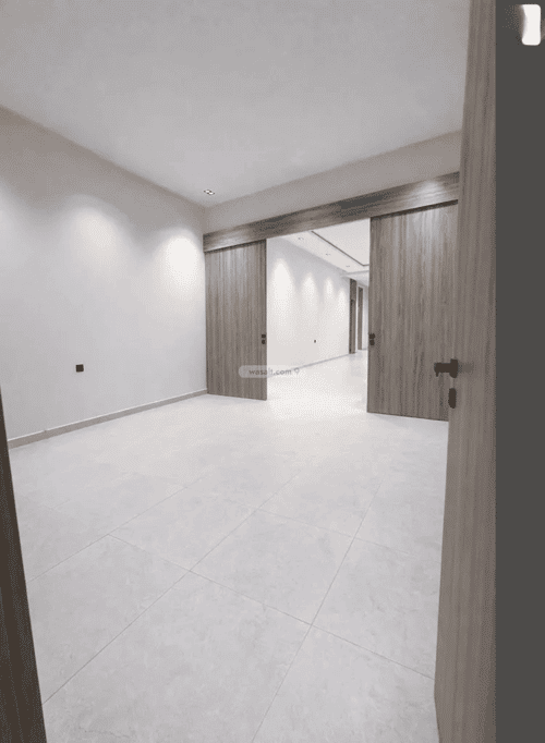 Floor 215 SQM with 4 Bedrooms Okaz, South Riyadh, Riyadh