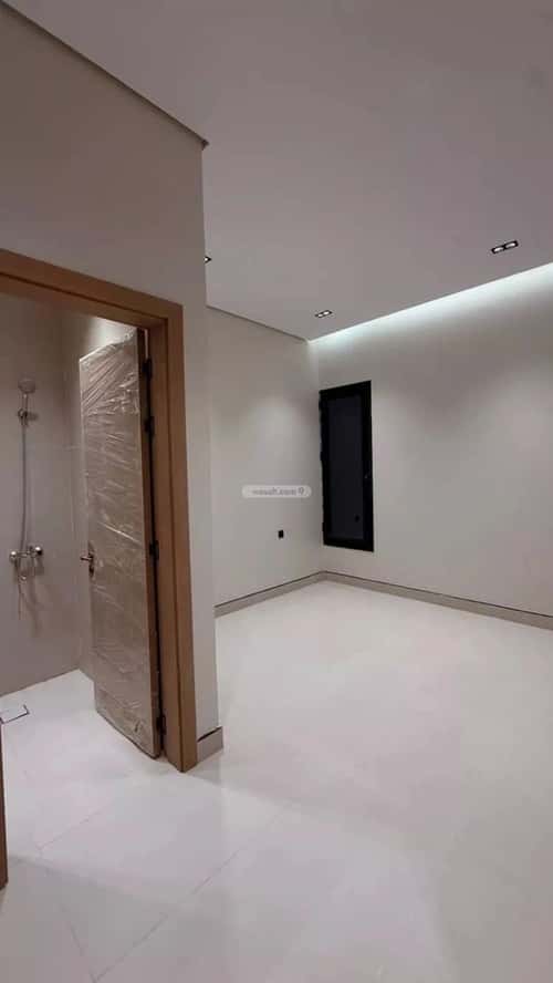 Villa 240 SQM Facing South on 18m Width Street Al-Maizaliyah, East Riyadh, Riyadh