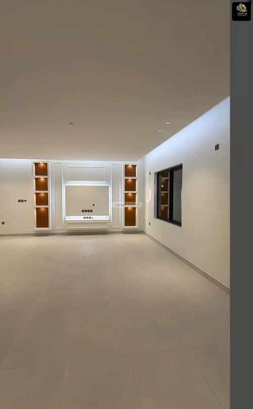 فيلا 314 متر مربع جنوبية على شارع 18م السيف، الدمام