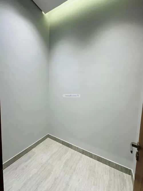 Floor 200 SQM with 3 Bedrooms Al-Khaleej, East Riyadh, Riyadh