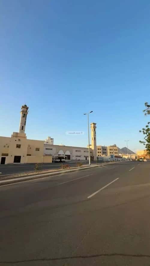 Building 500 SQM Facing North Alsouqalsagheeralgadeed, Makkah Al Mukarramah