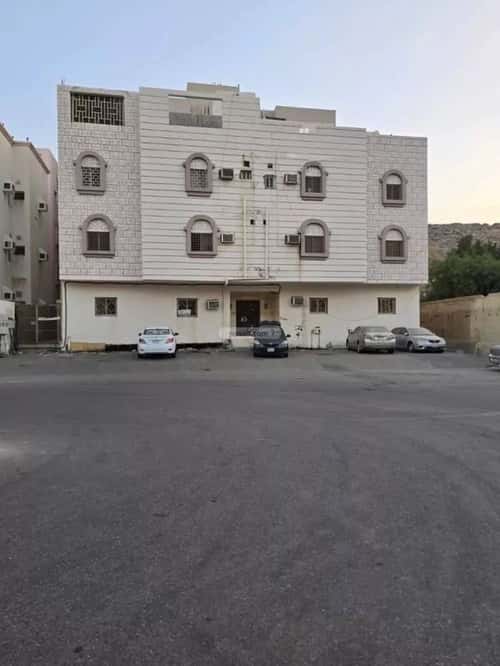 عمارة 500 متر مربع واجهة شمالية السوق الجديد، مكة المكرمة