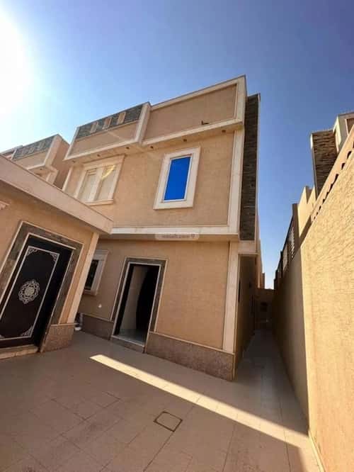Villa 250 SQM Facing South on 15m Width Street Al-Muanisiyah, East Riyadh, Riyadh