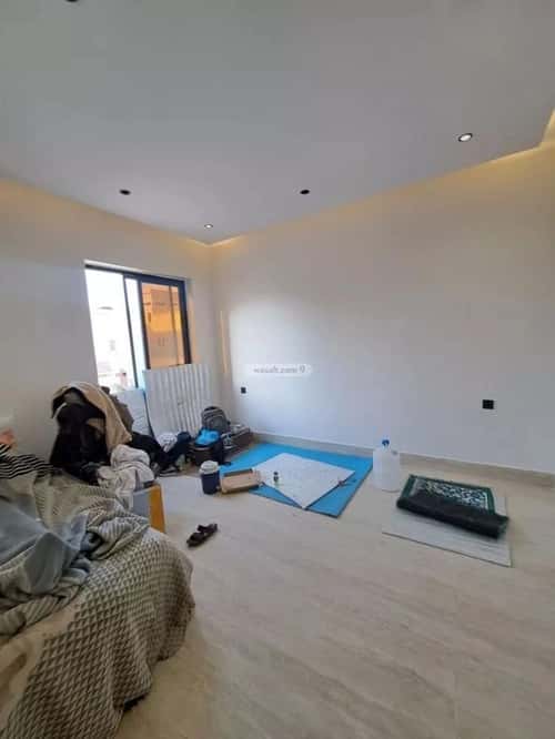 Floor 140 SQM with 3 Bedrooms Dahrat Al-Badeah, West Riyadh, Riyadh