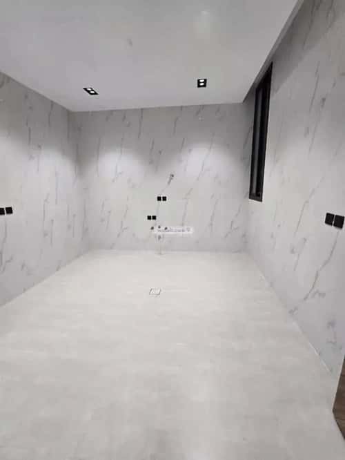 Floor 164 SQM with 3 Bedrooms West Al-Oraija, West Riyadh, Riyadh