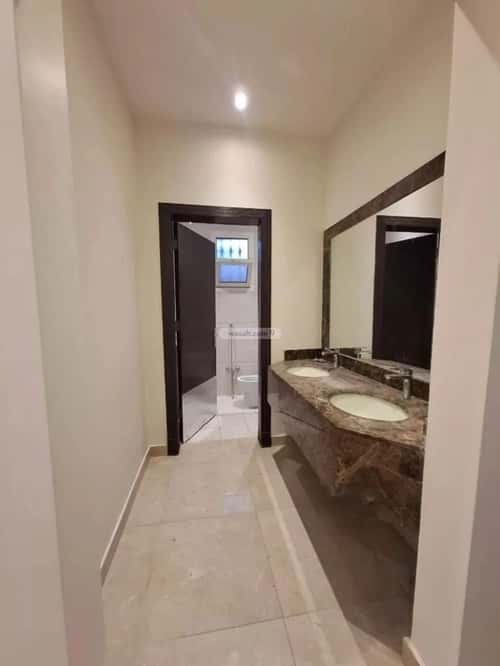 دور 372 متر مربع ب 5 غرف الملقا، شمال الرياض، الرياض