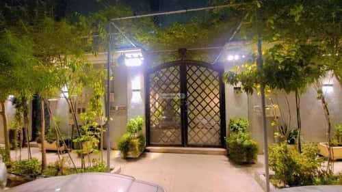 Apartment 500 SQM with 4 Bedrooms King Fahad Dist, Aldammam