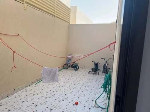 Floor 174 SQM with 5 Bedrooms Twaeeq, West Riyadh, Riyadh