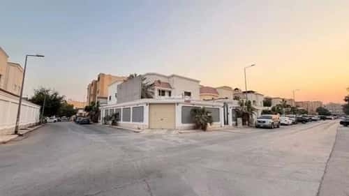 فيلا 550 متر مربع شمالية شرقية على شارع 15م الملك فيصل، شرق الرياض، الرياض