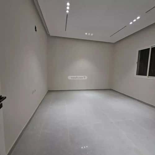 Floor 215 SQM with 5 Bedrooms Al-Janadriyah, East Riyadh, Riyadh