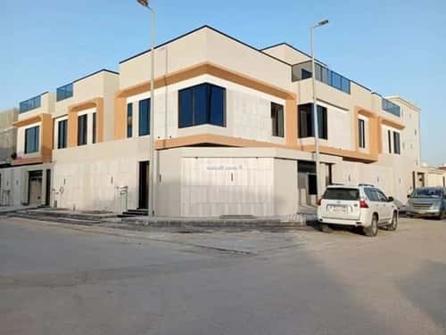 فيلا 300 متر مربع شمالية على شارع 15م الصواري، الخبر