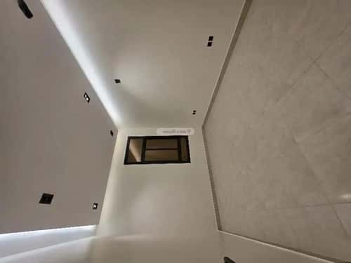 Floor 192 SQM with 5 Bedrooms Al-Muanisiyah, East Riyadh, Riyadh