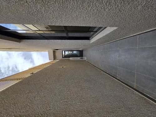 Floor 201 SQM with 6 Bedrooms Qurtubah, East Riyadh, Riyadh