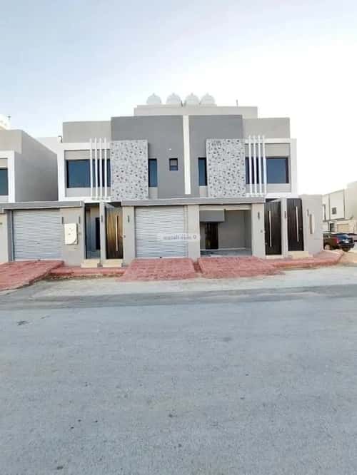 فيلا 149 متر مربع شمالية على شارع 15م بدر، جنوب الرياض، الرياض