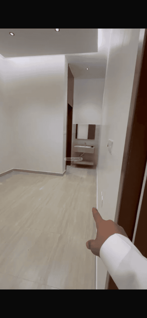 Floor 219 SQM with 4 Bedrooms Okaz, South Riyadh, Riyadh