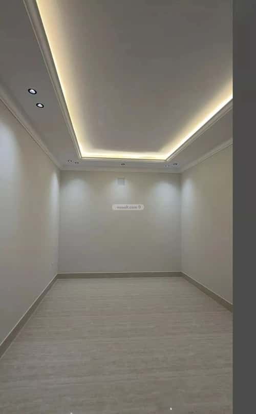 فيلا 379 متر مربع غربية على شارع 30م اللؤلؤ، الخبر