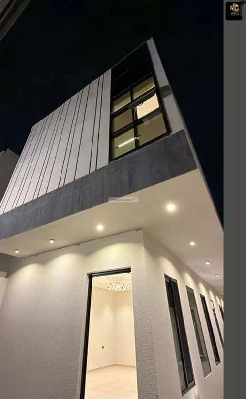 فيلا 452 متر مربع غربية على شارع 20م الشراع، الخبر