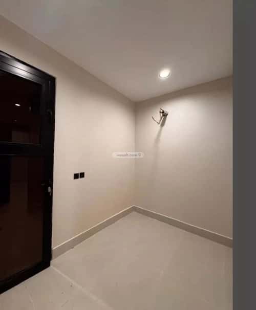 فيلا 356 متر مربع غربية على شارع 20م الشعلة، الدمام