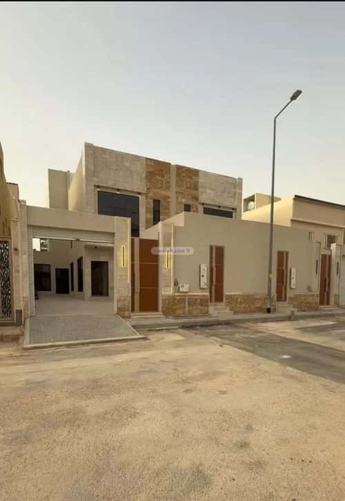 فيلا 310 متر مربع جنوبية على شارع 15م الرمال، شرق الرياض، الرياض