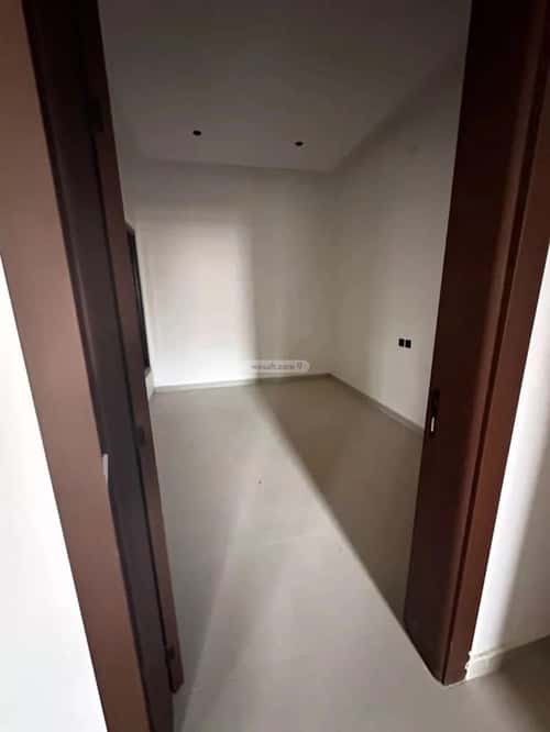 شقة 240 متر مربع ب 3 غرف الرمال، شرق الرياض، الرياض