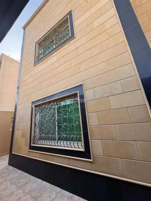 فيلا 375 متر مربع جنوبية على شارع 15م التعاون، شمال الرياض، الرياض