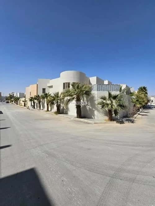 فيلا 775 متر مربع جنوبية شرقية على شارع 15م حطين، شمال الرياض، الرياض