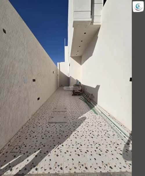 Floor 222 SQM with 6 Bedrooms Al Marjan, East Riyadh, Riyadh