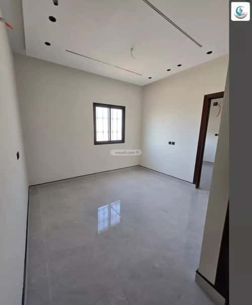 Floor 203 SQM with 7 Bedrooms Al-Janadriyah, East Riyadh, Riyadh