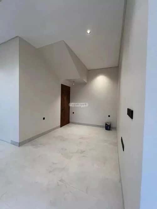 Villa 373 SQM Facing East on 20m Width Street Al-Mahdiyah, West Riyadh, Riyadh