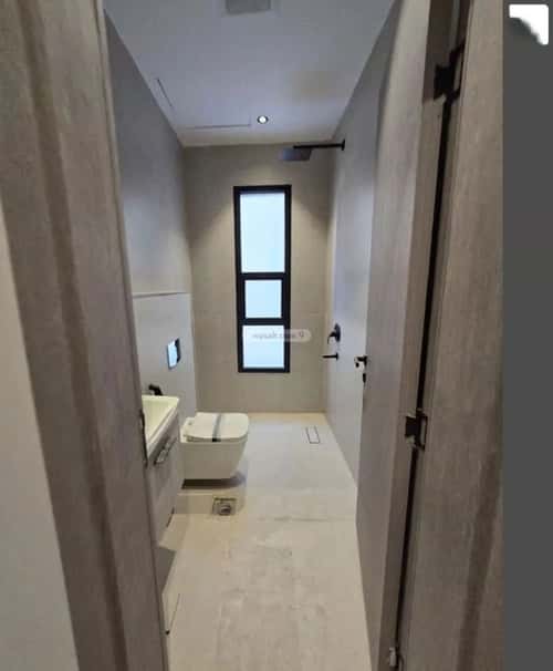 Floor 214 SQM with 5 Bedrooms Al-Janadriyah, East Riyadh, Riyadh