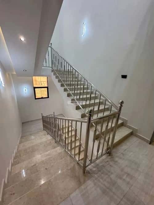 شقة 375 متر مربع ب 8 غرف التعاون، خميس مشيط