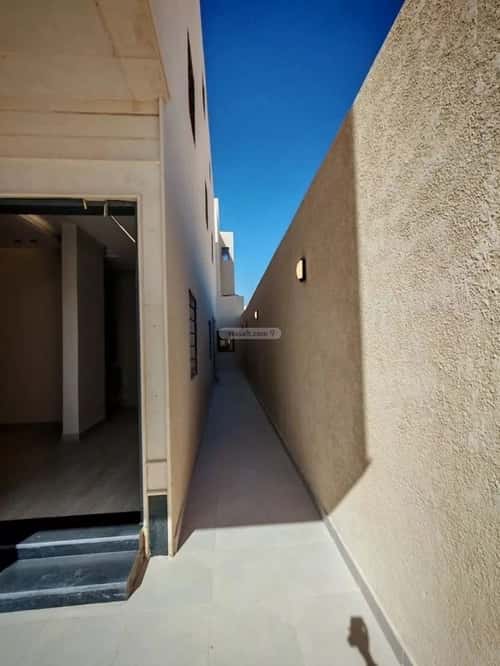 Villa 300 SQM Facing South on 20m Width Street Al-Janadriyah, East Riyadh, Riyadh
