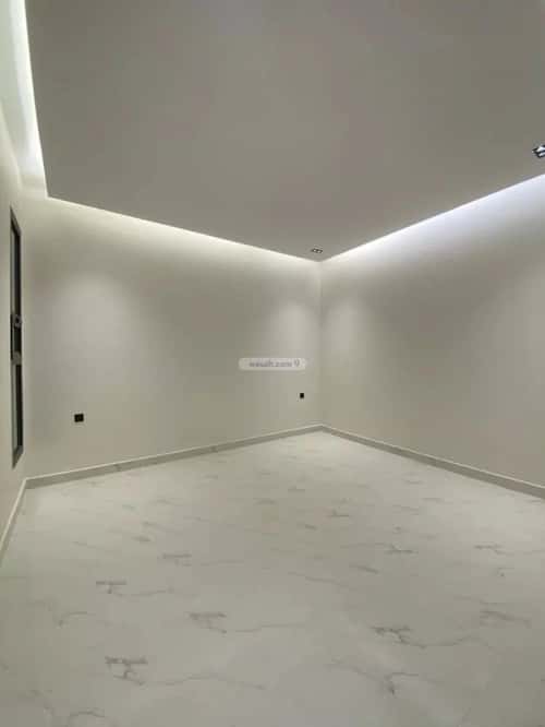 Floor 220 SQM with 6 Bedrooms Al-Muanisiyah, East Riyadh, Riyadh