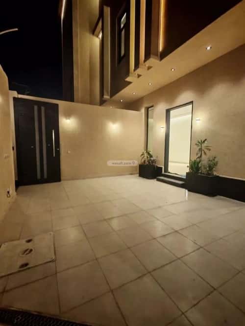Floor 192 SQM with 6 Bedrooms Al-Muanisiyah, East Riyadh, Riyadh