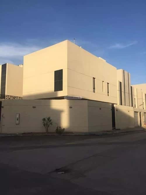 فيلا 240 متر مربع شمالية غربية على شارع 25م عكاظ، جنوب الرياض، الرياض