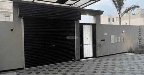 فيلا 593 متر مربع شمالية على شارع 30م الشراع، شمال جدة، جدة