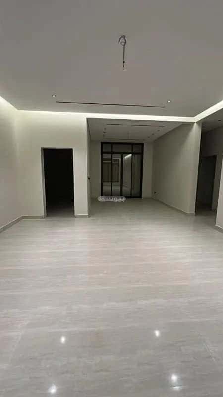 Floor 375 SQM with 7 Bedrooms Ar-Rimal, East Riyadh, Riyadh