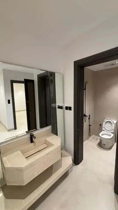 Floor 300 SQM with 5 Bedrooms Haya Nabla, Madinah