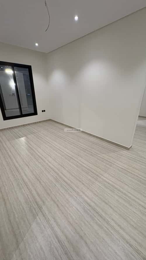 Floor 396 SQM with 5 Bedrooms Al-Jisah, Madinah