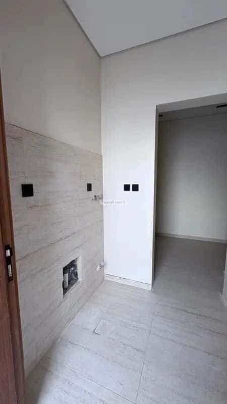 Villa 242 SQM Facing East on 14m Width Street Al Sukb, Madinah